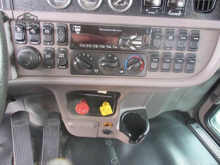 Used 2017 PETERBILT 367