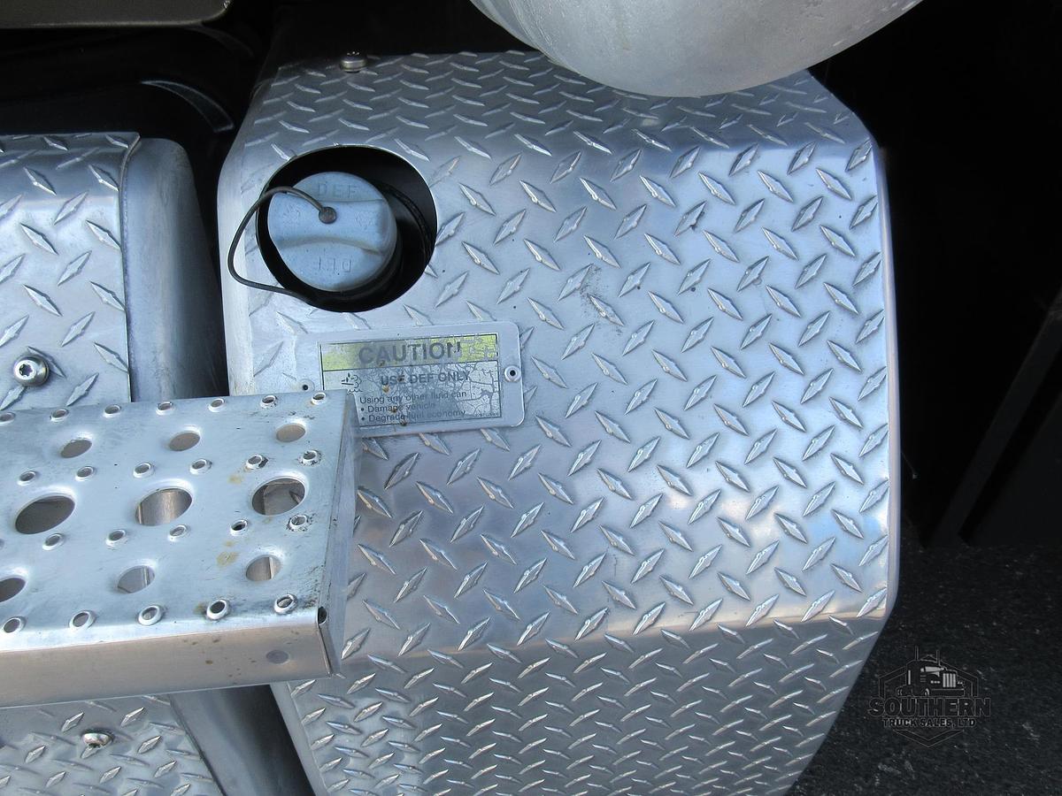 Used 2019 FREIGHTLINER CORONADO 122 SD