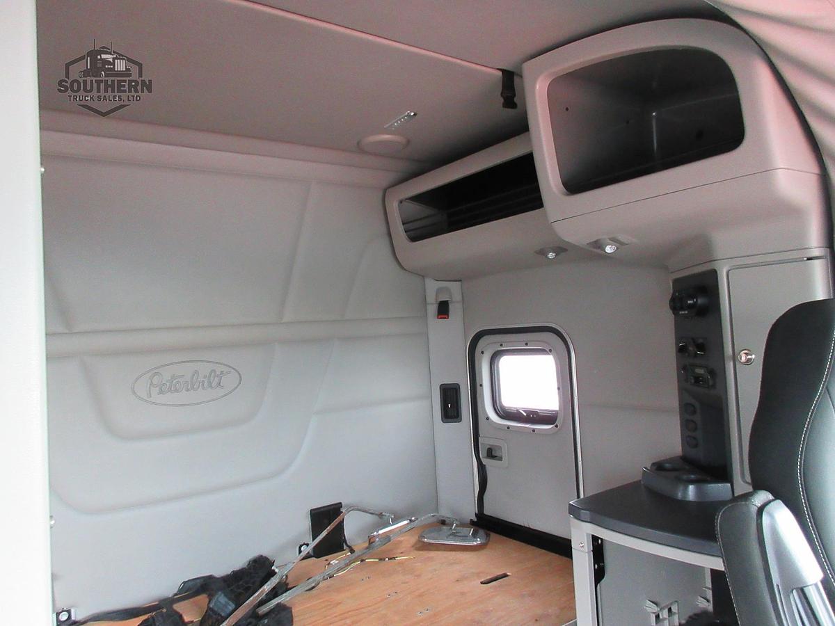 Used 2020 PETERBILT 567