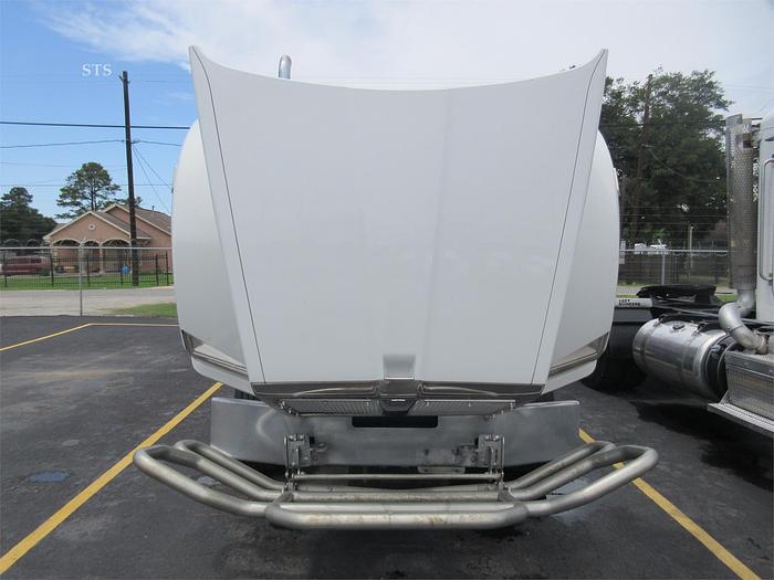 Used 2017 KENWORTH T880