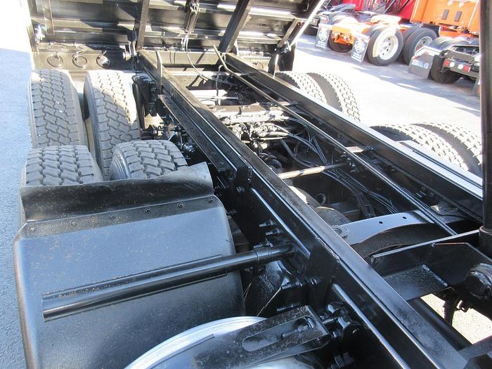 Used 2017 FREIGHTLINER CASCADIA 113