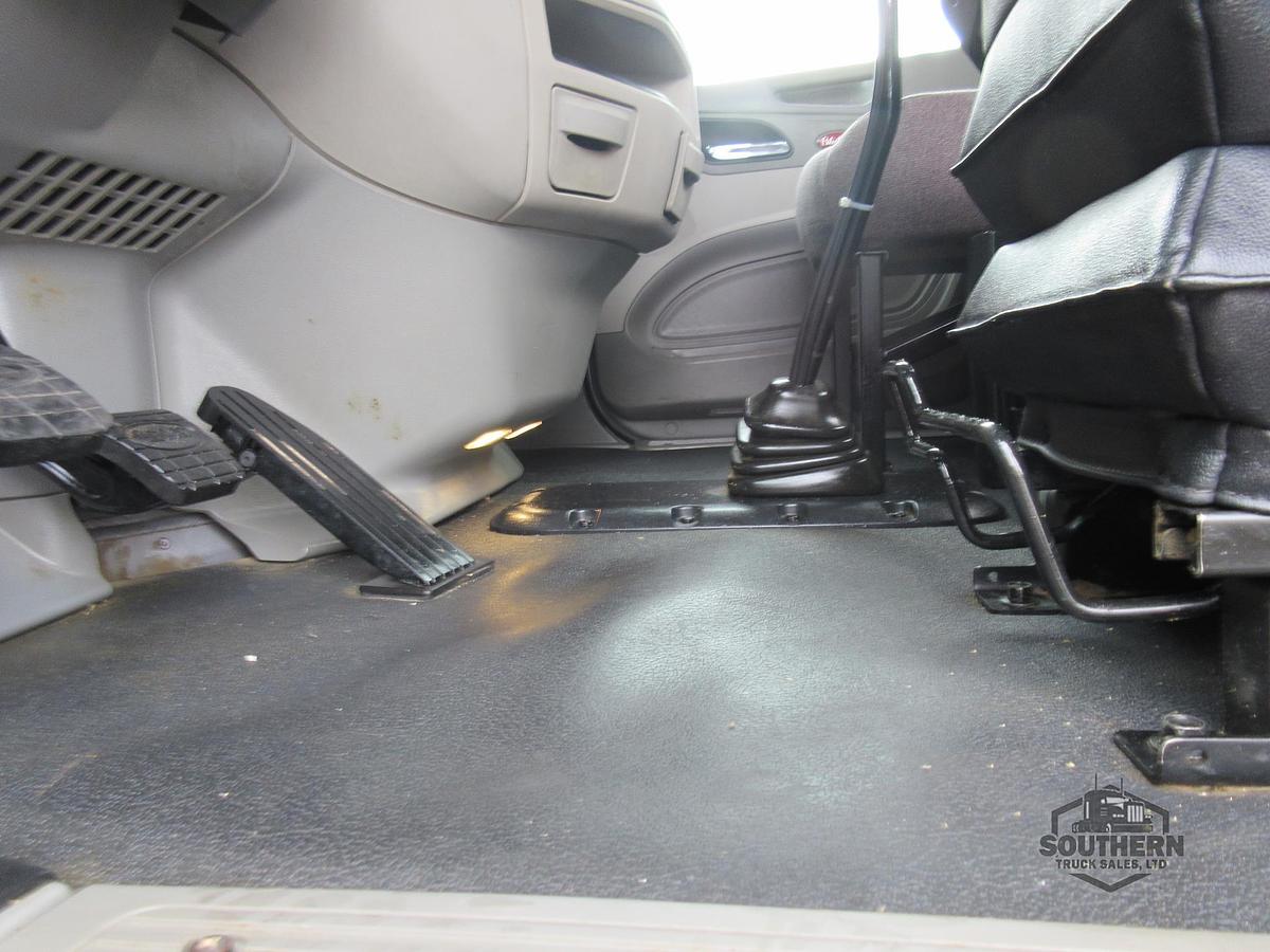 Used 2019 PETERBILT 567