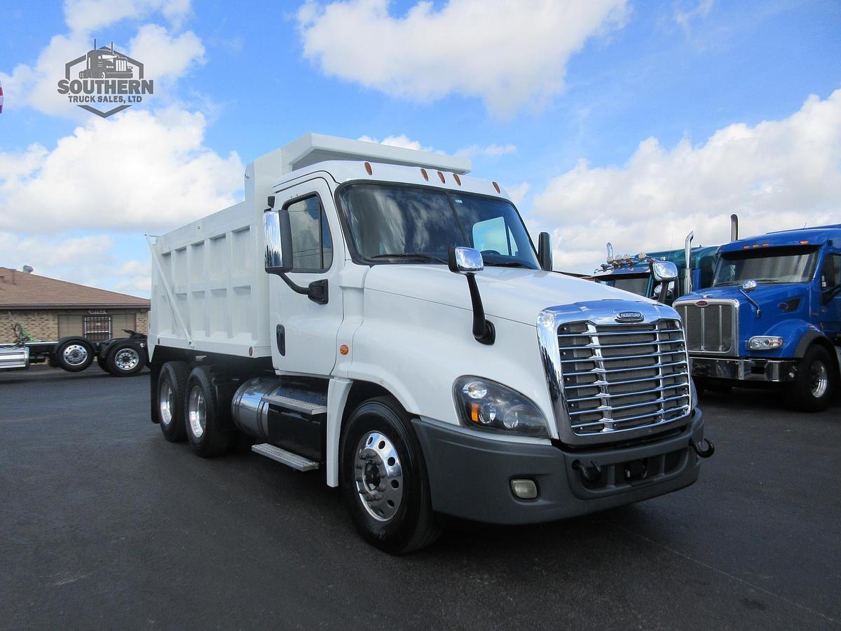 Used 2019 FREIGHTLINER CASCADIA 125