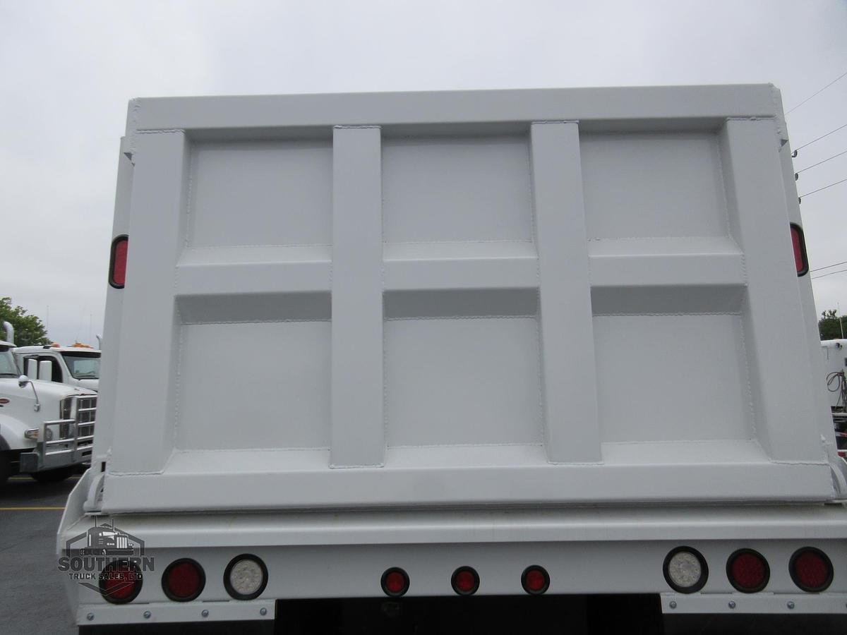 Used 2019 FREIGHTLINER CASCADIA 126