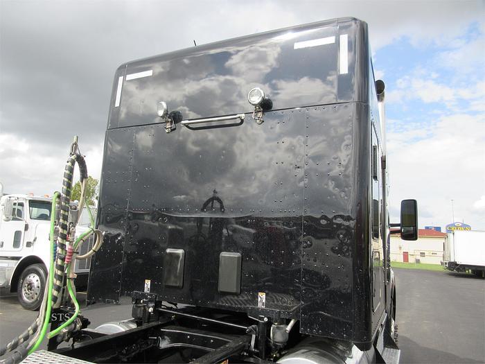 Used 2021 KENWORTH T880