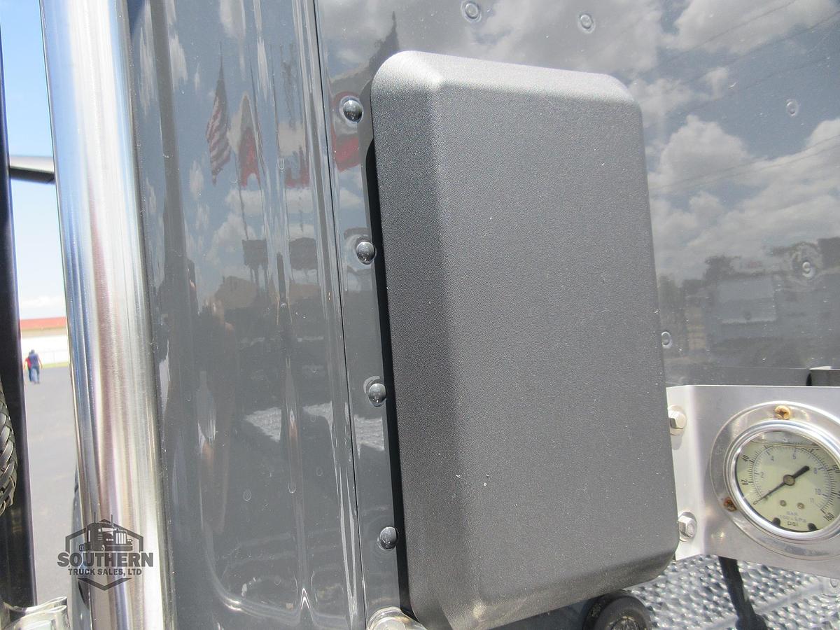 Used 2025 PETERBILT 567