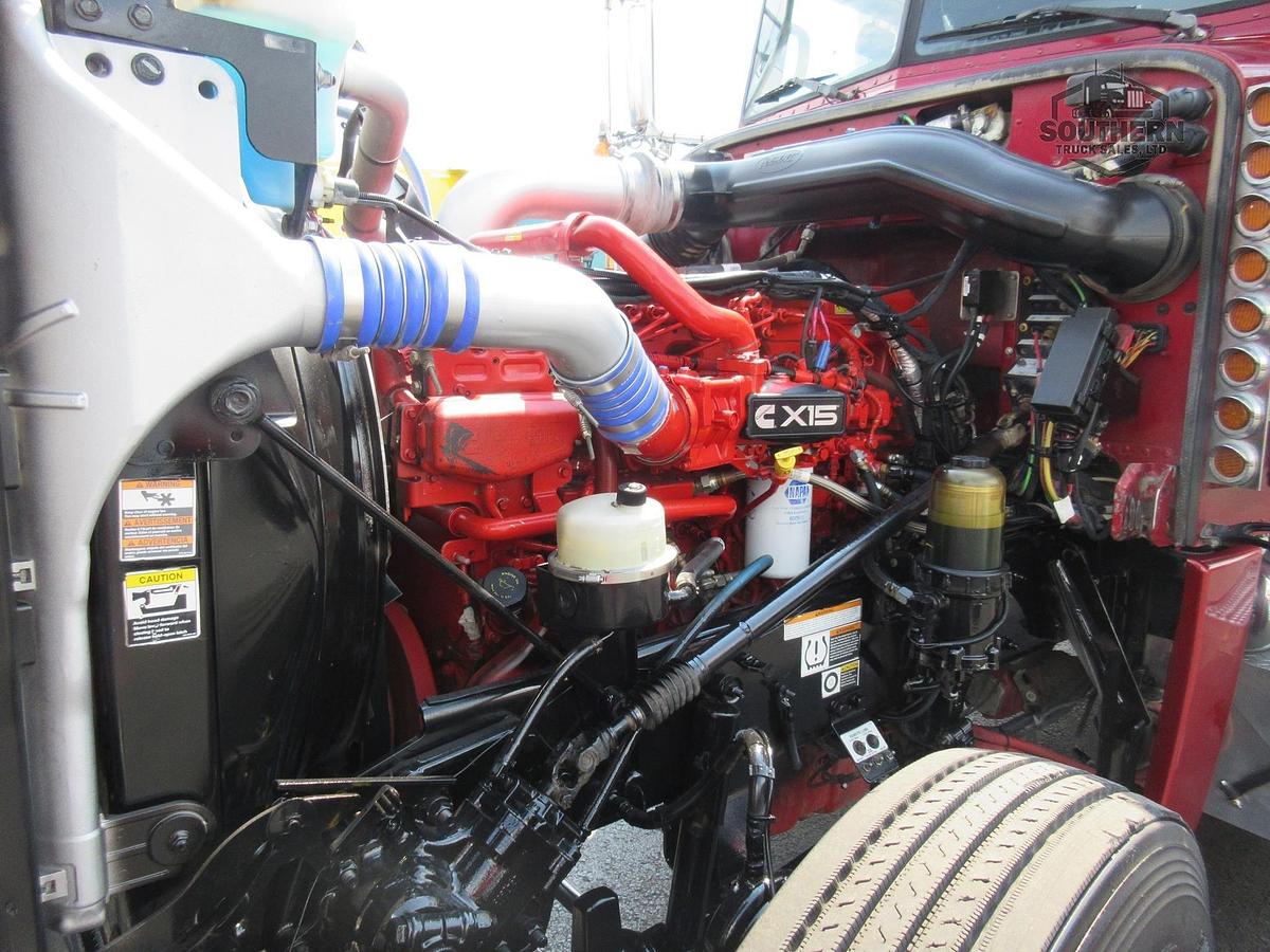 Used 2021 PETERBILT 389