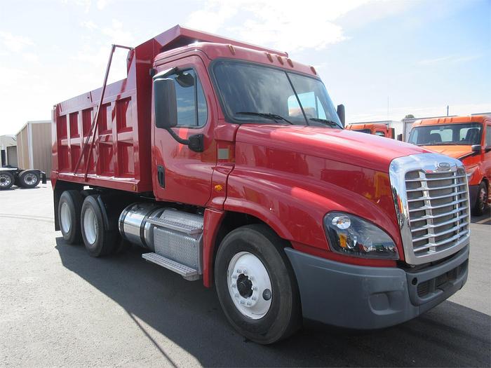 Used 2017 FREIGHTLINER CASCADIA 125