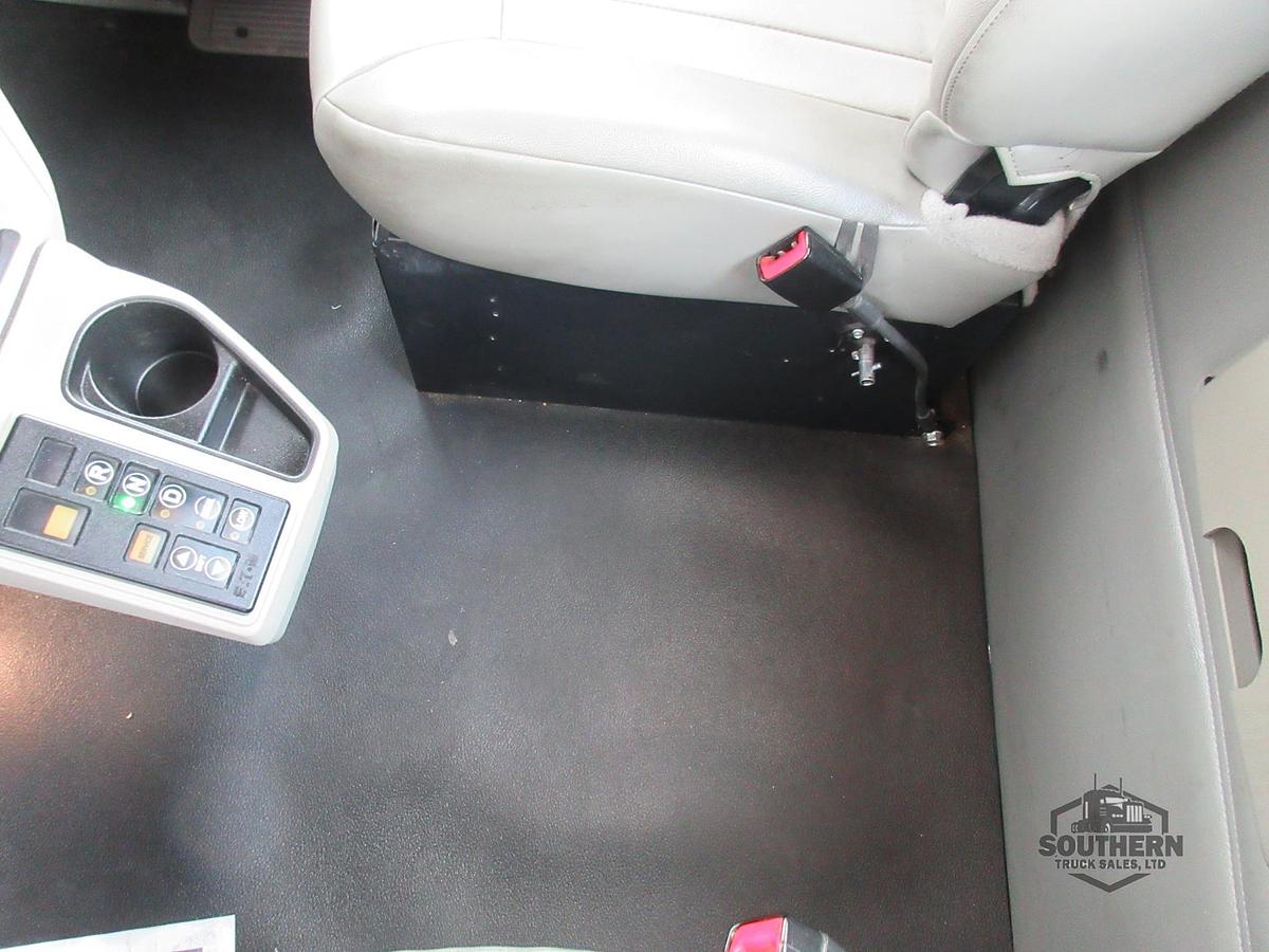 Used 2018 PETERBILT 579