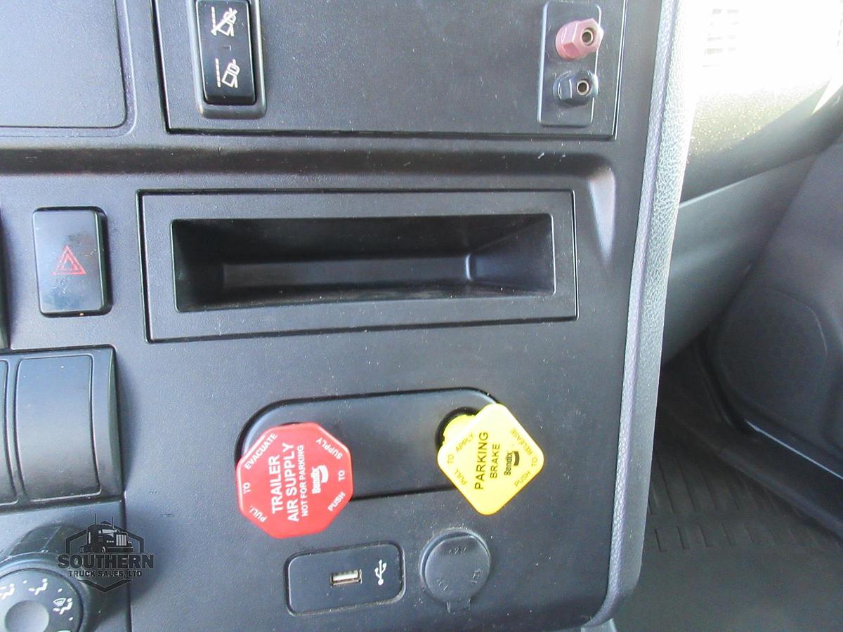 Used 2021 INTERNATIONAL LT