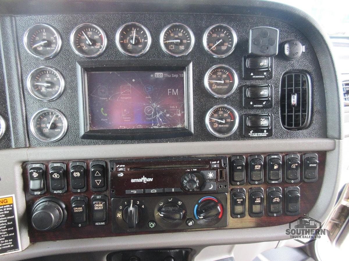 Used 2021 PETERBILT 389