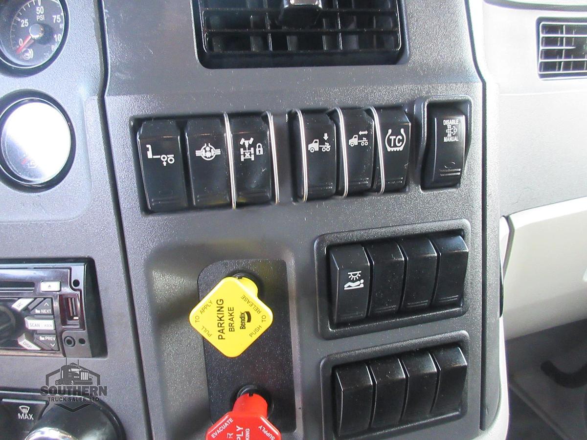 Used 2020 PETERBILT 567