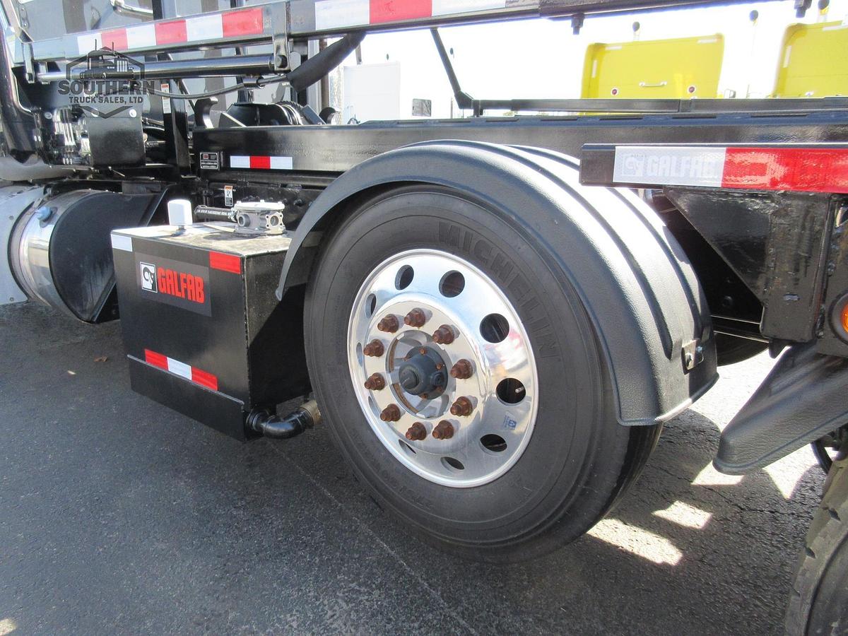 Used 2025 PETERBILT 567