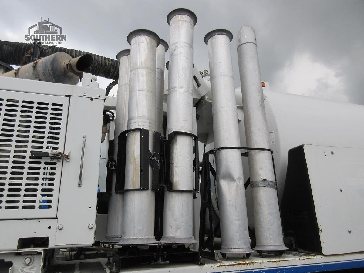 Used 2014 FREIGHTLINER 114SD