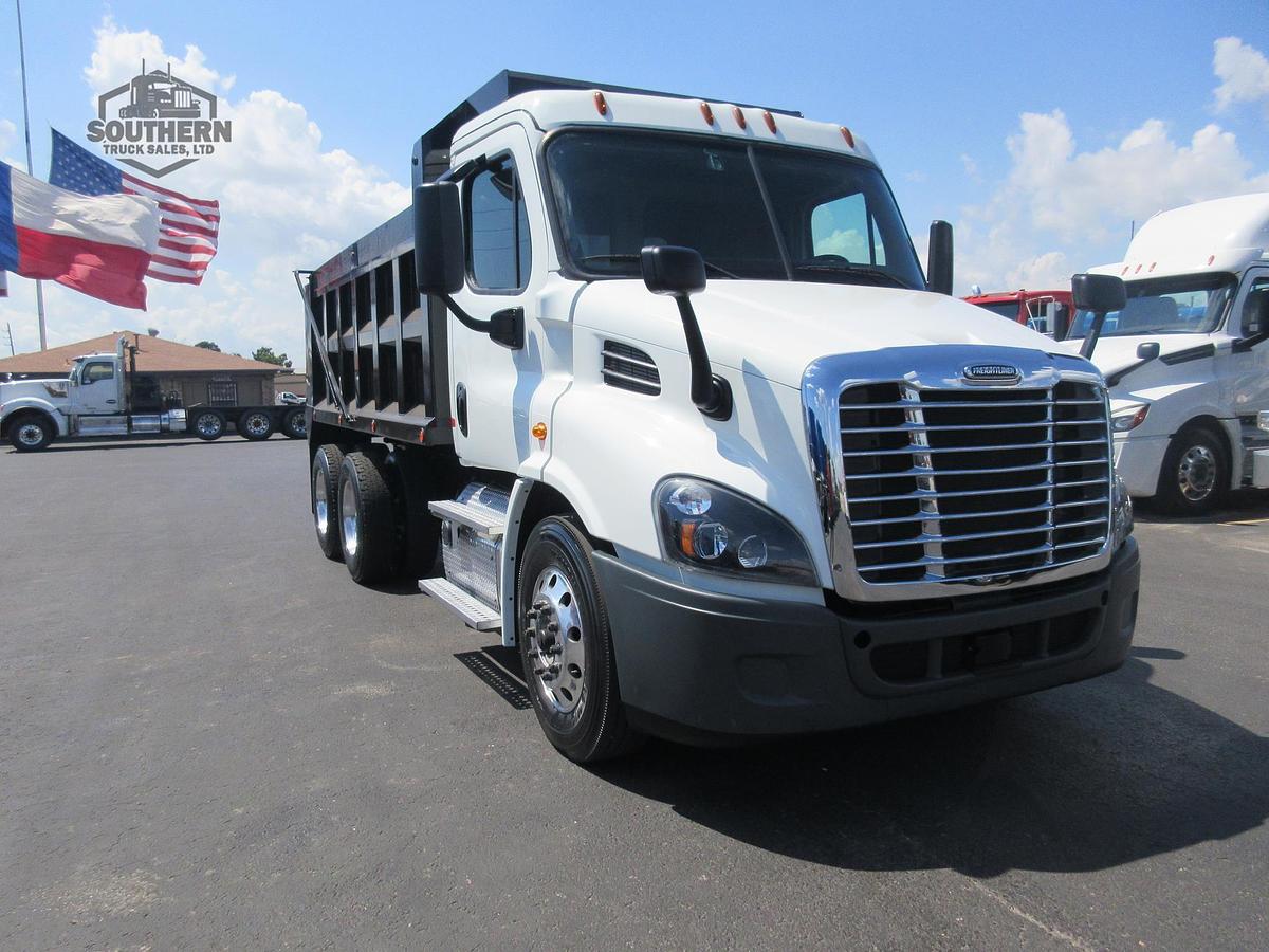 Used 2019 FREIGHTLINER CASCADIA 113