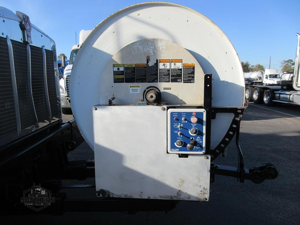 Used 2013 KENWORTH T800