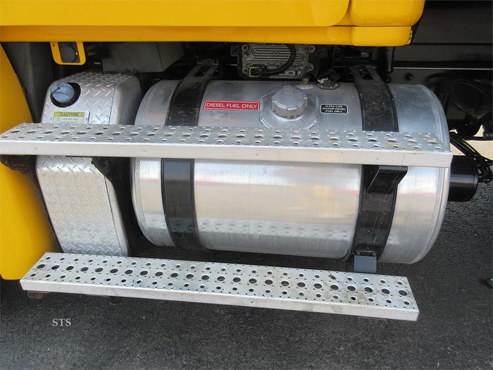 Used 2016 FREIGHTLINER CASCADIA 125