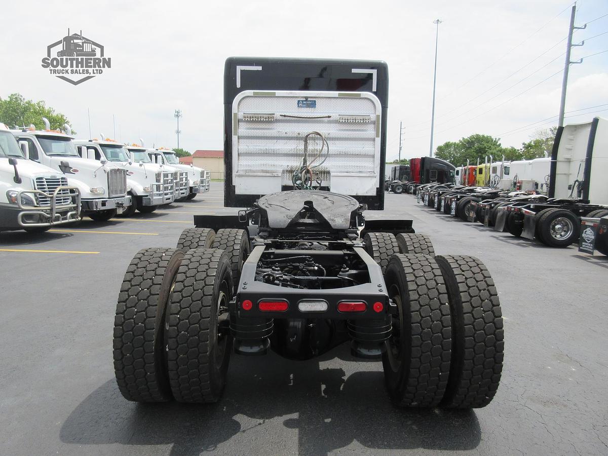 Used 2023 PETERBILT 567