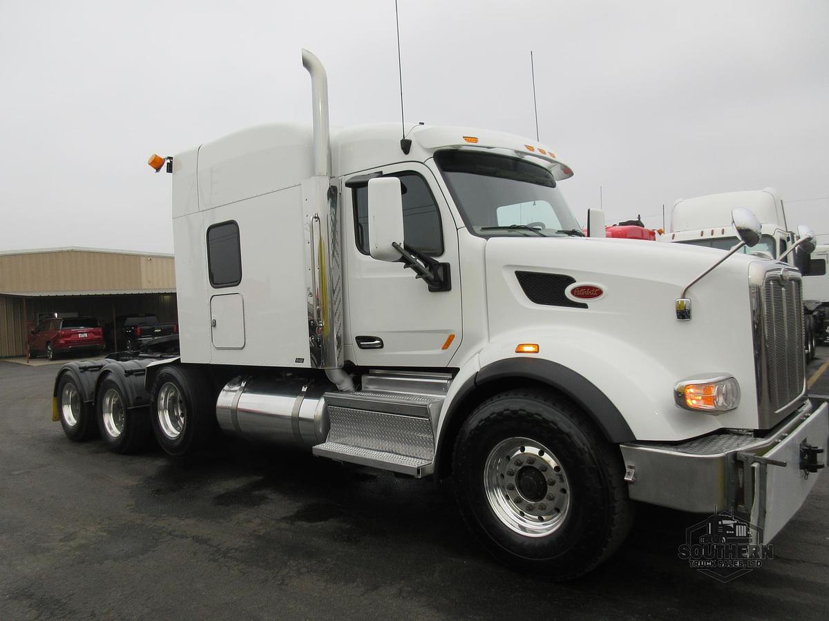 Used 2021 PETERBILT 567