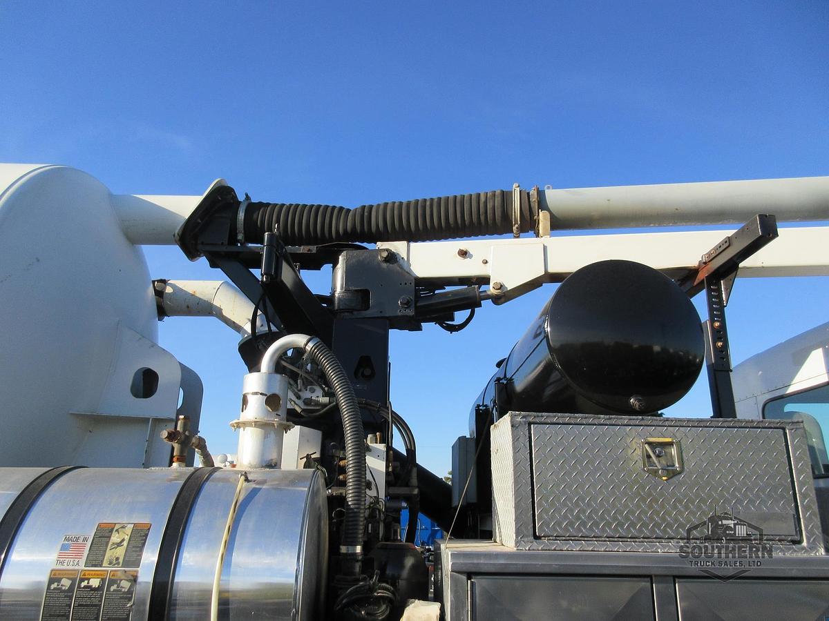 Used 2013 KENWORTH T800