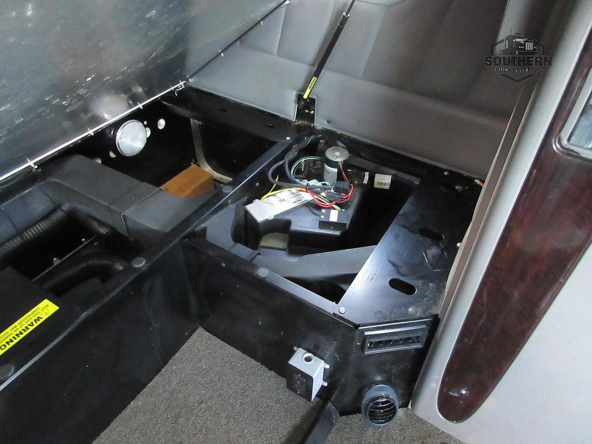 Used 2022 PETERBILT 389