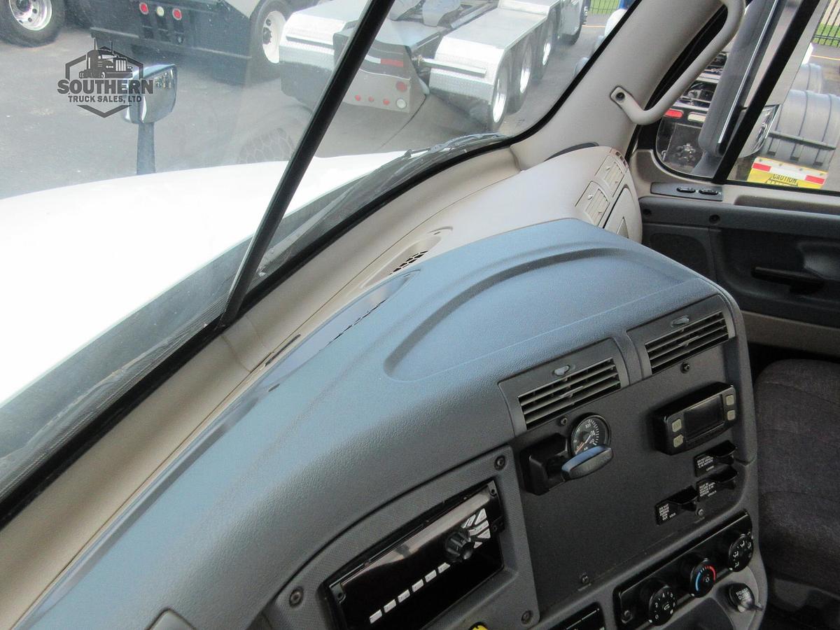 Used 2019 FREIGHTLINER CASCADIA 125