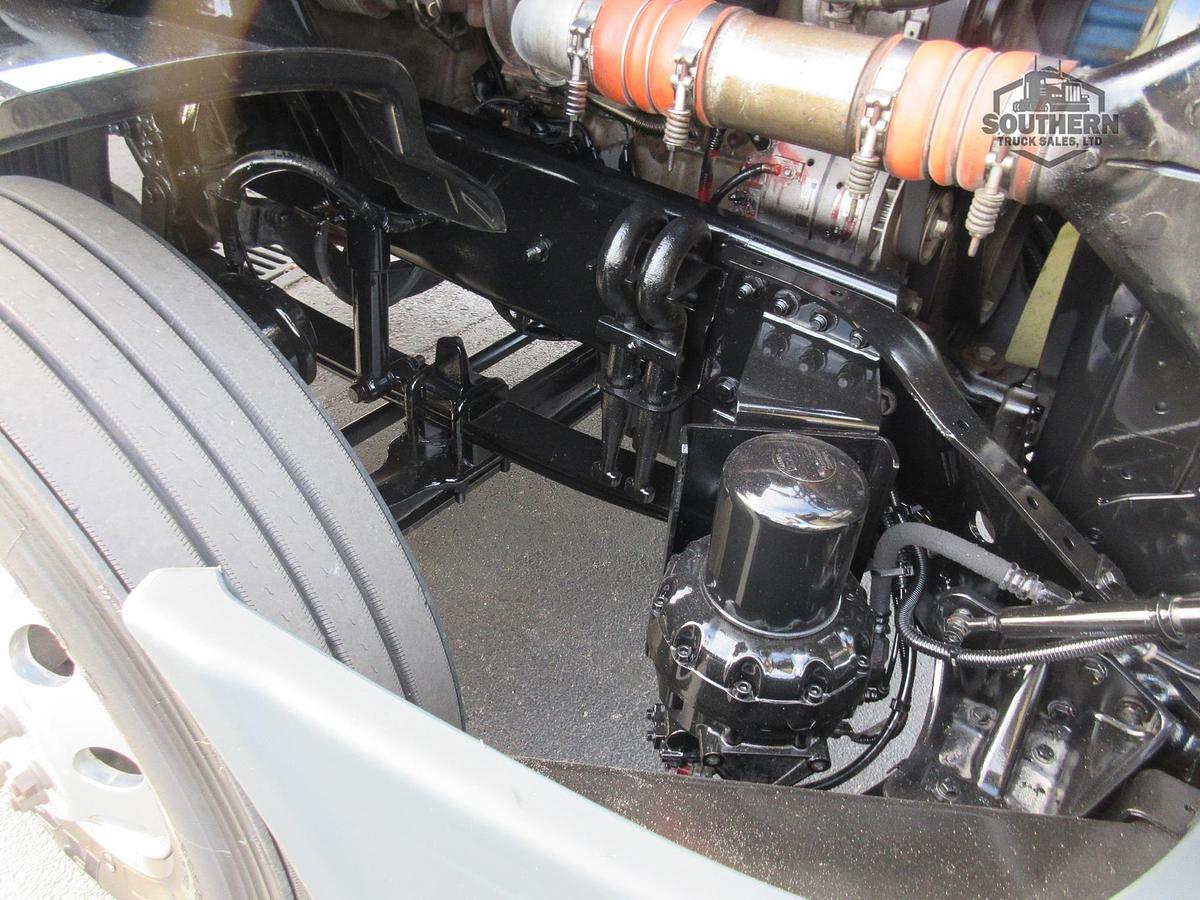 Used 2018 FREIGHTLINER CASCADIA 113