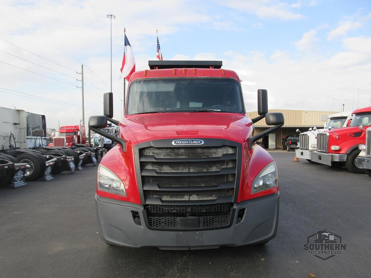 Used 2020 FREIGHTLINER CASCADIA 126