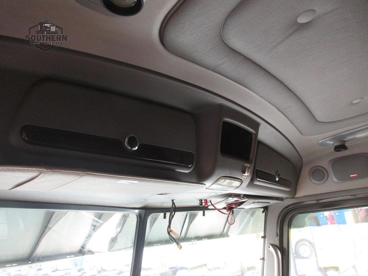 Used 2020 PETERBILT 389