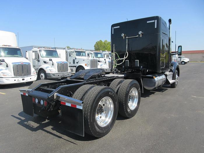 Used 2021 KENWORTH T880