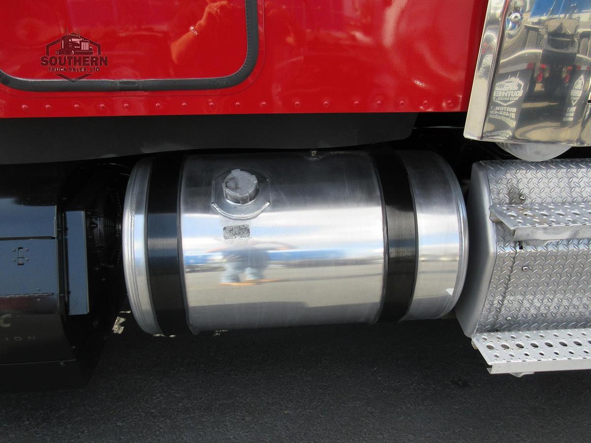 Used 2020 FREIGHTLINER CORONADO 122 SD