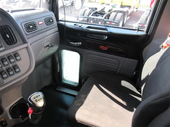 Used 2015 PETERBILT 389
