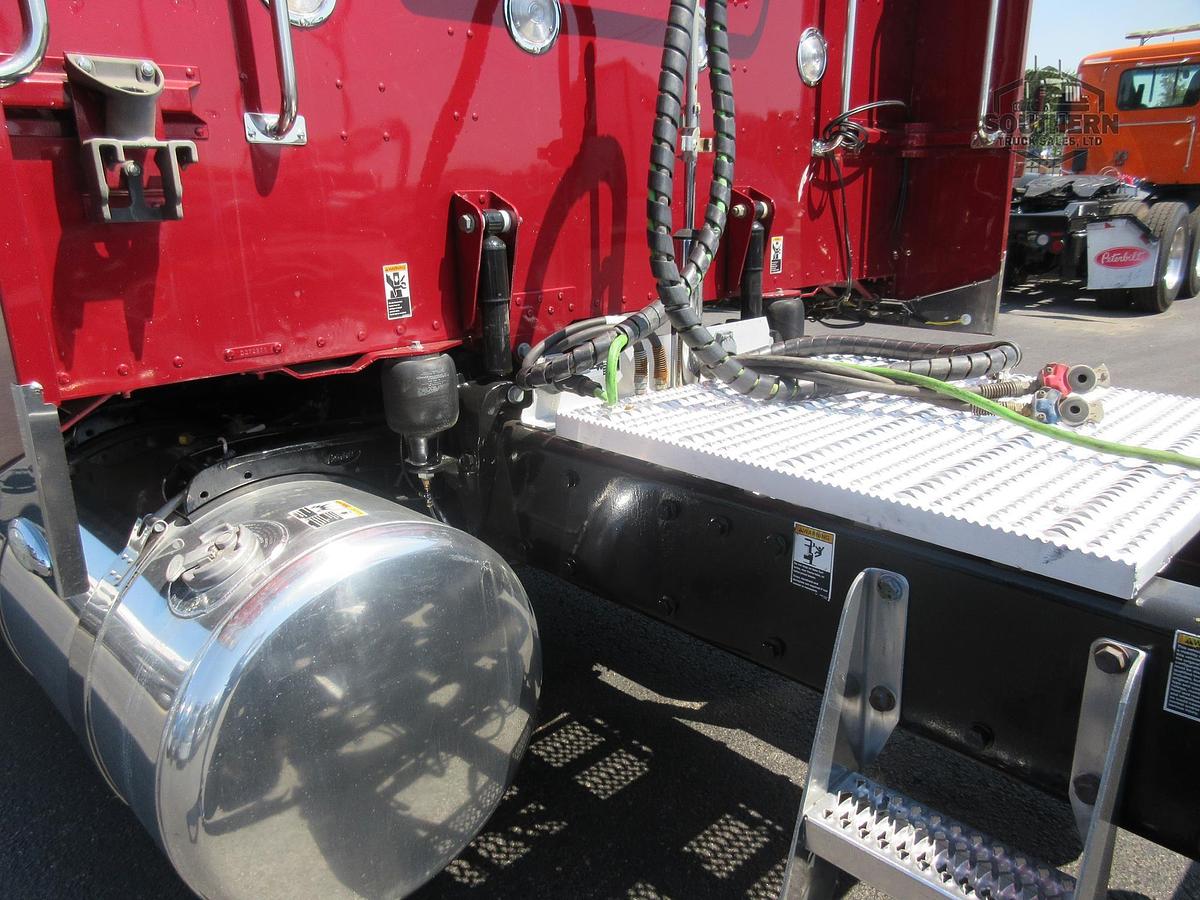Used 2019 PETERBILT 389