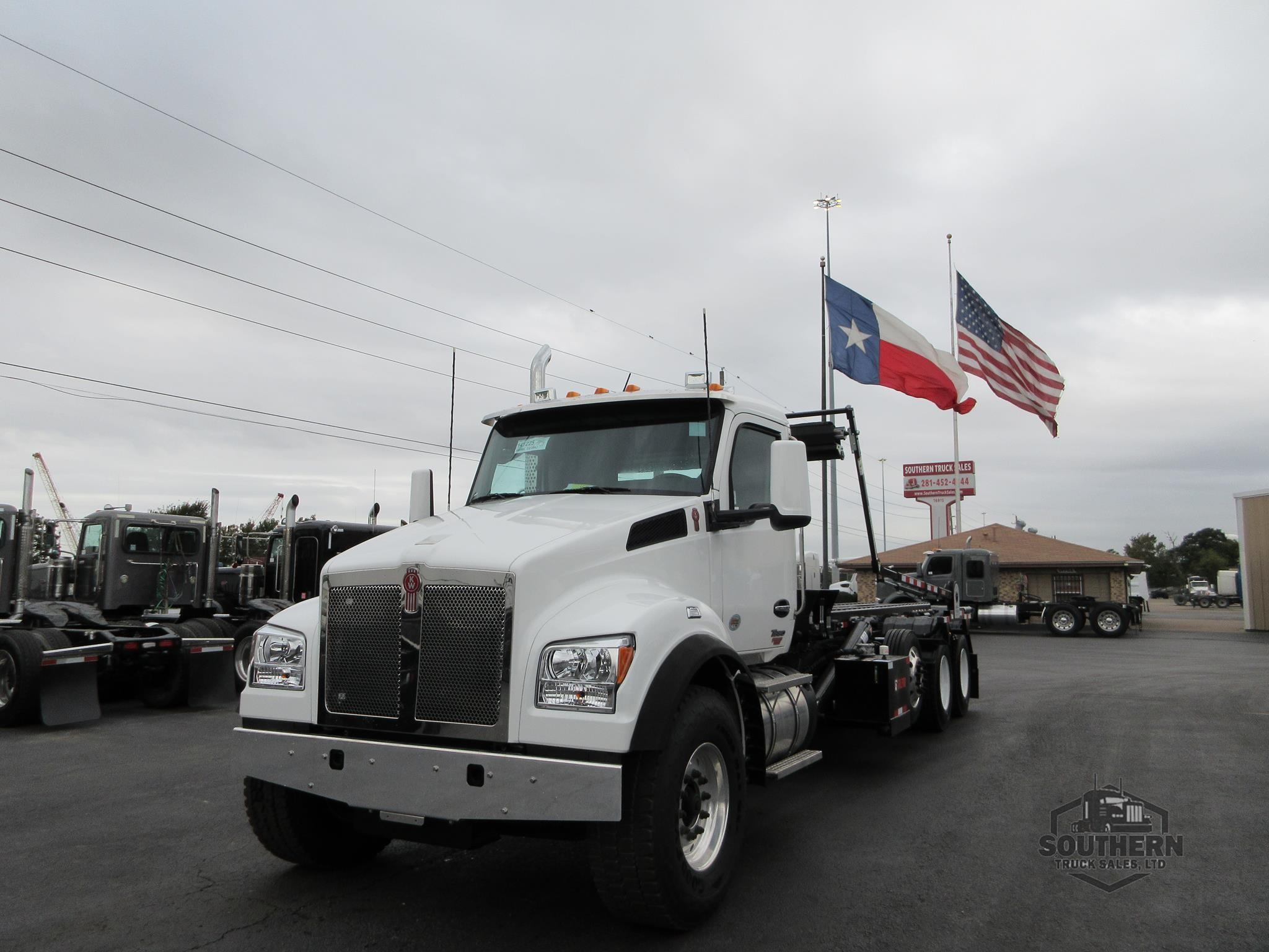 2025 KENWORTH T880