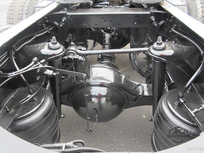 Used 2017 PETERBILT 579