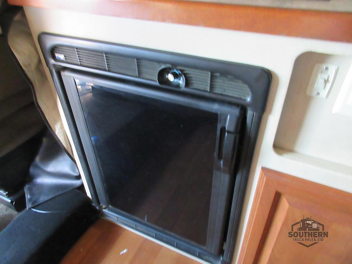 Used 2015 PETERBILT 579 ARI