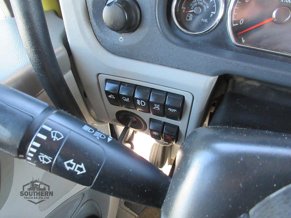 Used 2020 PETERBILT 567