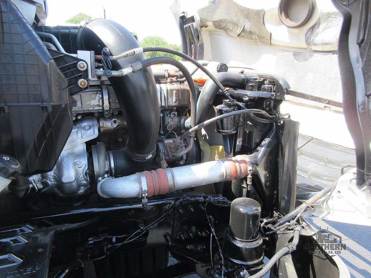 Used 2019 FREIGHTLINER CASCADIA 126