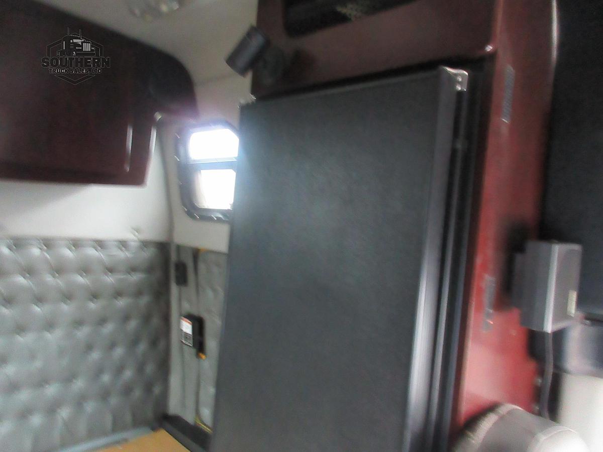 Used 2018 WESTERN STAR 4900