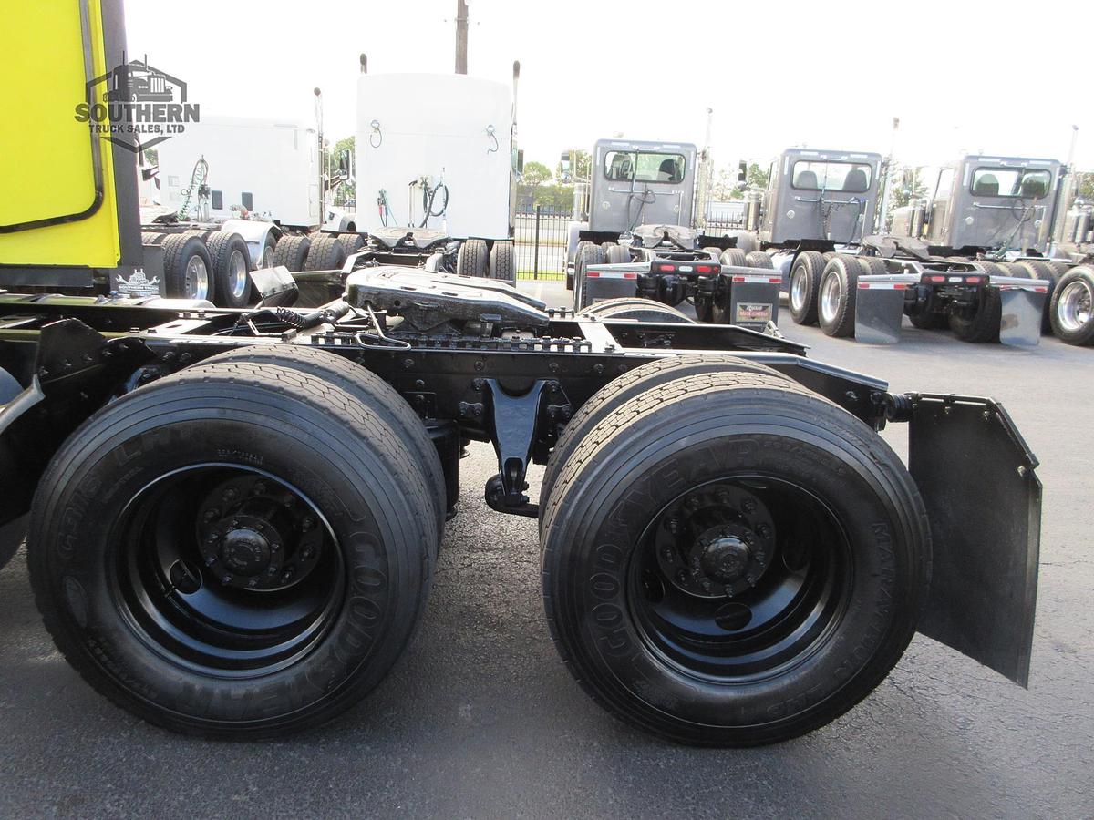 Used 2023 INTERNATIONAL LT