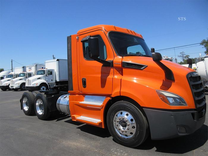 Used 2018 FREIGHTLINER CASCADIA 116