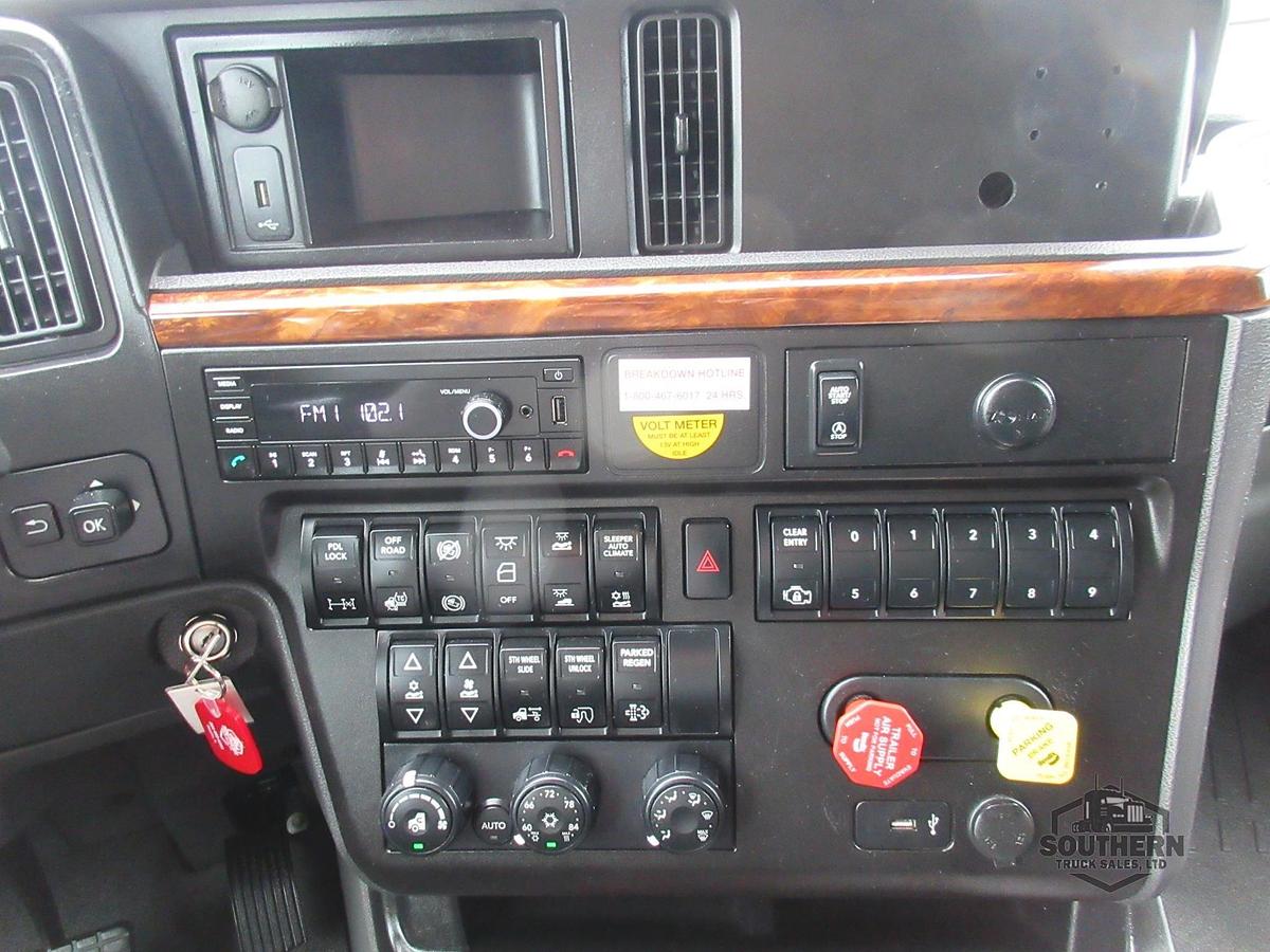 Used 2021 INTERNATIONAL LT