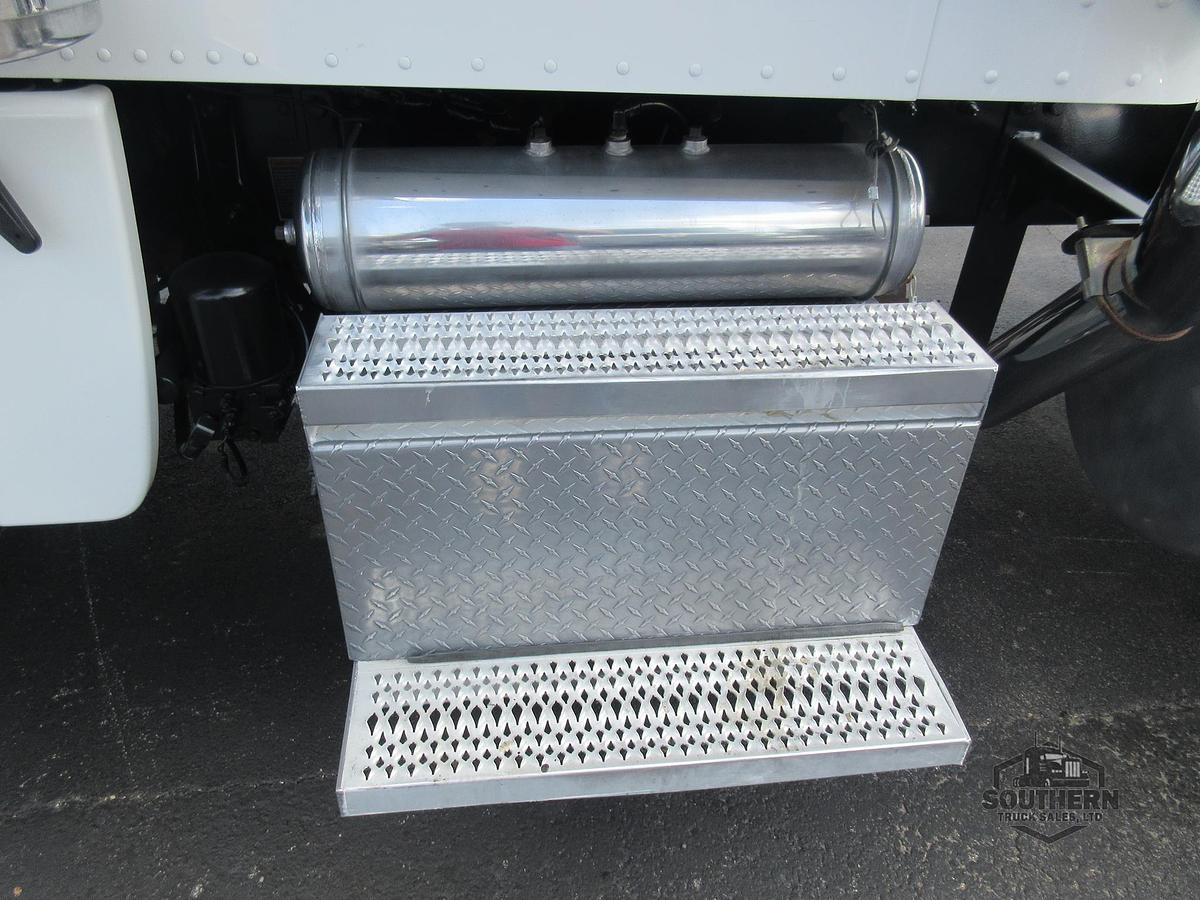 Used 2020 PETERBILT 389