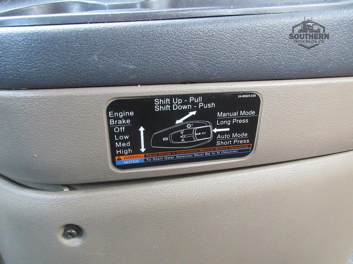 Used 2018 FREIGHTLINER CASCADIA 125