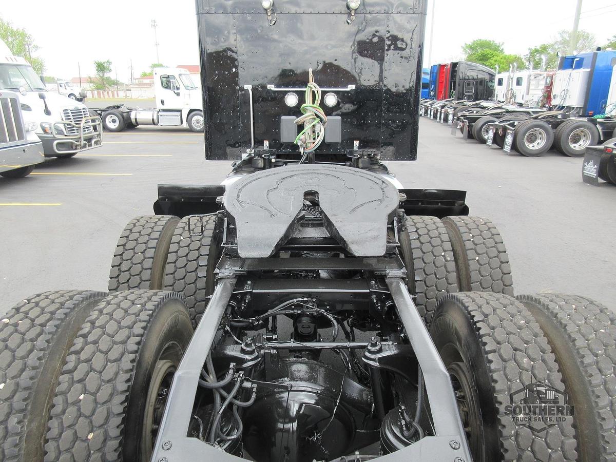 Used 2023 PETERBILT 567