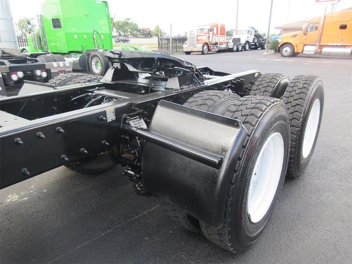 Used 2014 PETERBILT 365