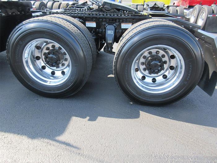 Used 2019 FREIGHTLINER CASCADIA 125