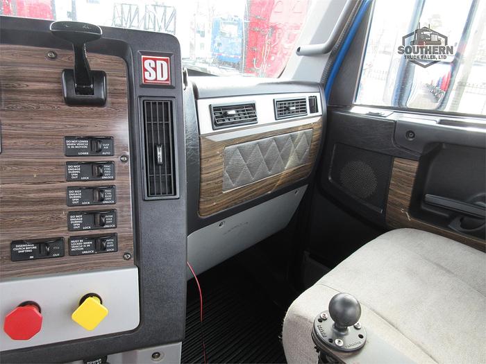 Used 2015 FREIGHTLINER CORONADO 122 SD