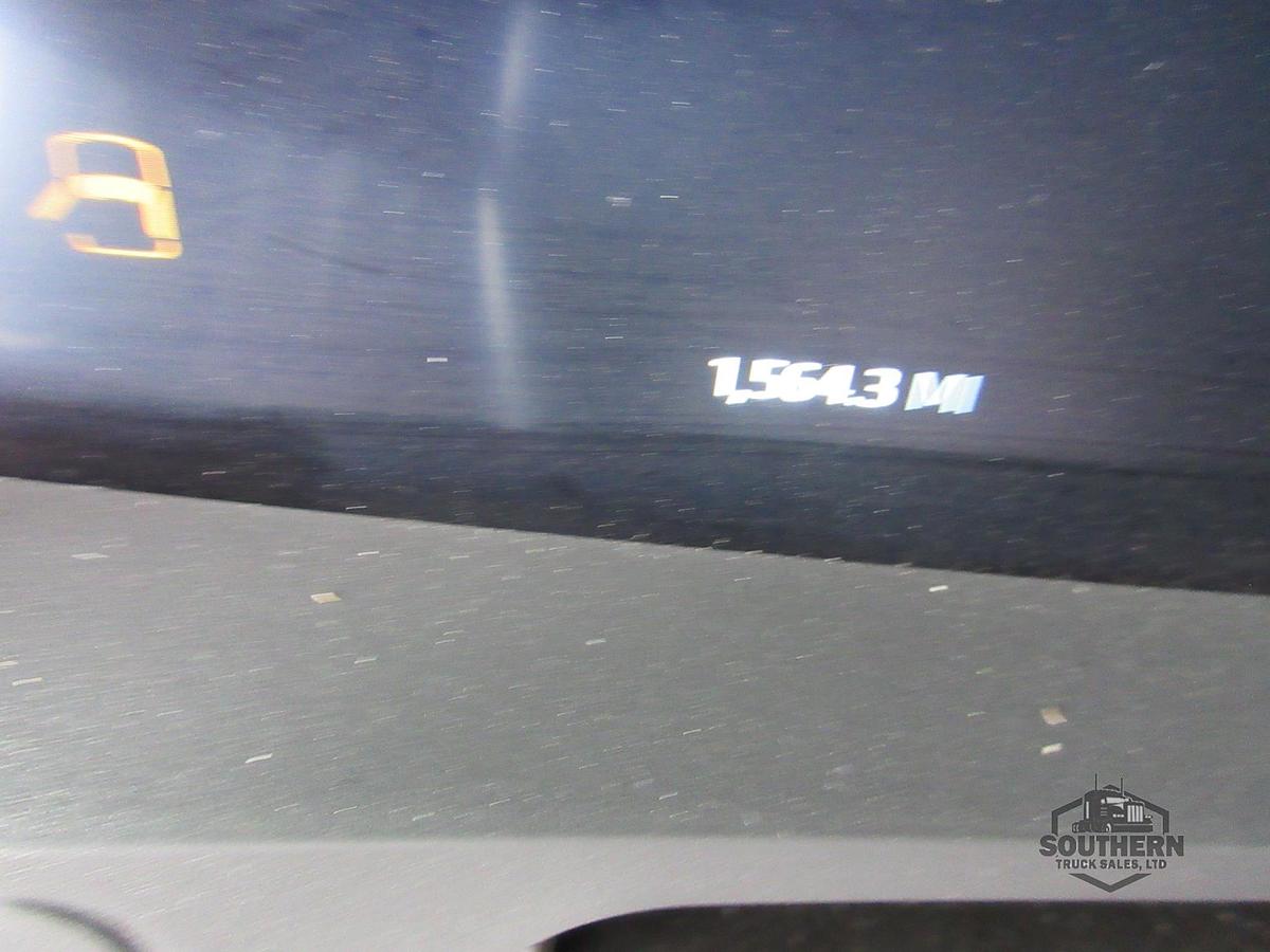Used 2025 KENWORTH T880