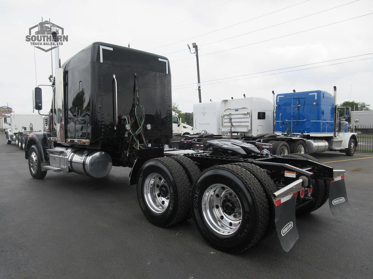Used 2023 FREIGHTLINER CORONADO 122 SD
